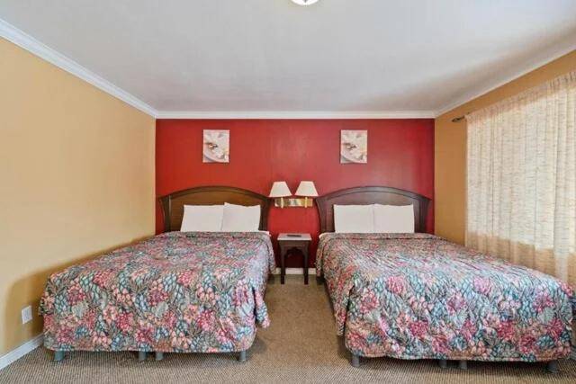 Hotel Beeville -US 181 — photo 5