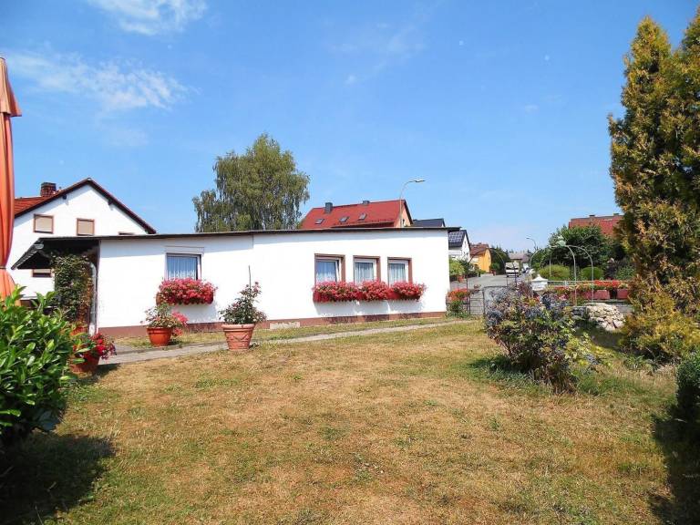 House with terrace, yard & BBQ — photo 3