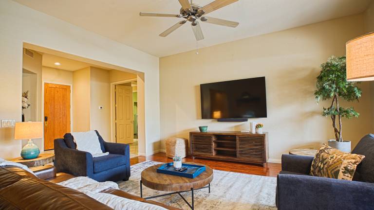 Family-friendly ample house with BBQ, garden & private pool | Water view | Pets are welcome — photo 4