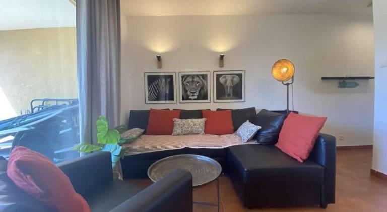 Apartment with pool & terrace — photo 5