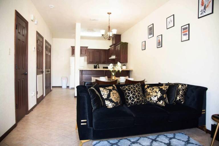 Family-oriented pleasant apartment | Pets allowed — photo 3