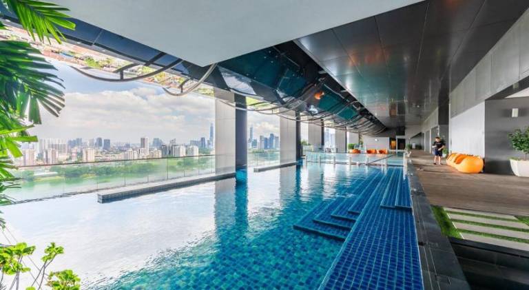 Apartment with pool, sauna & garden | Water view | Pets allowed — photo 3