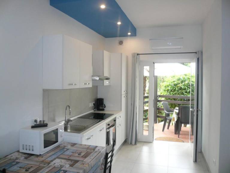 Rental apartment with terrace, garden & grill — photo 3
