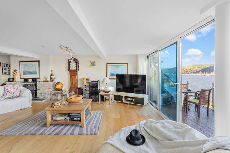 Child-friendly lovely cottage with yard & terrace | Water view | Pets are welcome — photo 5