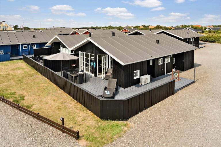 Hus Hvide Sande