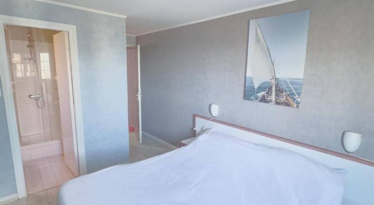 Logis Hotel Les Chardons Bleus RESTAURANT LE BISTROT DE LA MER — photo 2