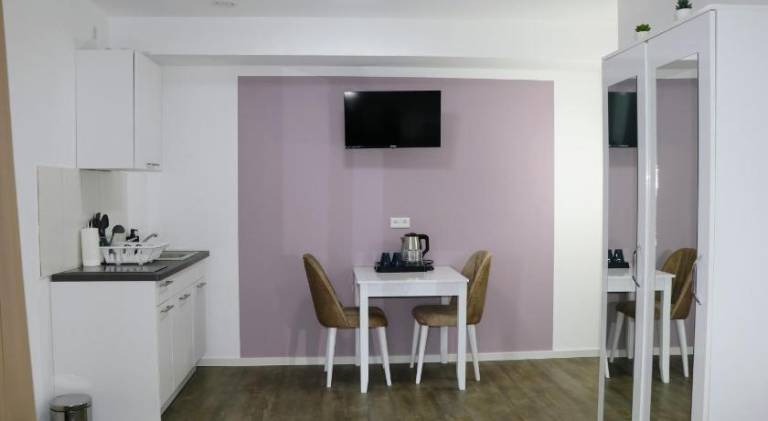 Holiday apartment with terrace & garden — photo 3