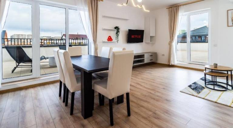 Apartment with jacuzzi — photo 4