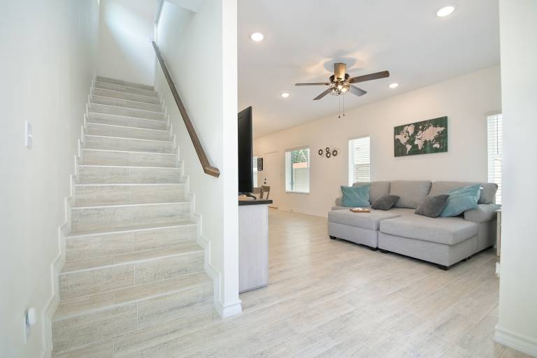 1 Mi to Historic Market Square: Spacious Townhome — photo 4