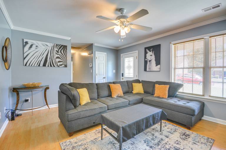 < 4 Mi to Dtwn Greensboro: Renovated Home w/ Yard! — photo 4