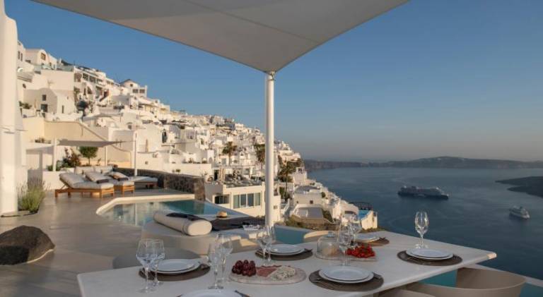 Lovely villa with terrace & pool | Pets allowed — photo 2