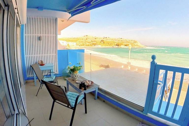 Apartament Charaki