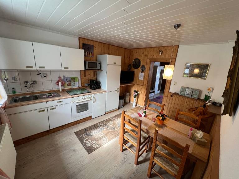 Family-friendly charming holiday apartment with yard & barbecue | Pet-friendly — photo 4