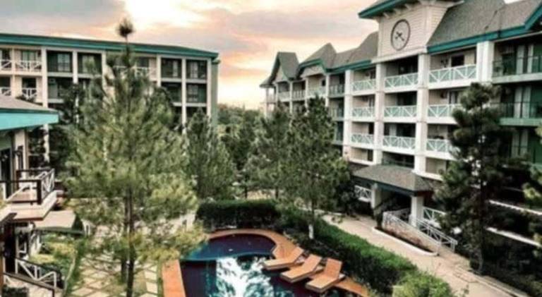 Lovely serviced apartment with patio, pool & yard | Dogs allowed — photo 3