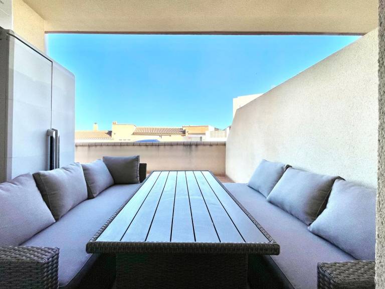 Wonderful rental apartment with patio | Pets allowed in Roquetas de Mar