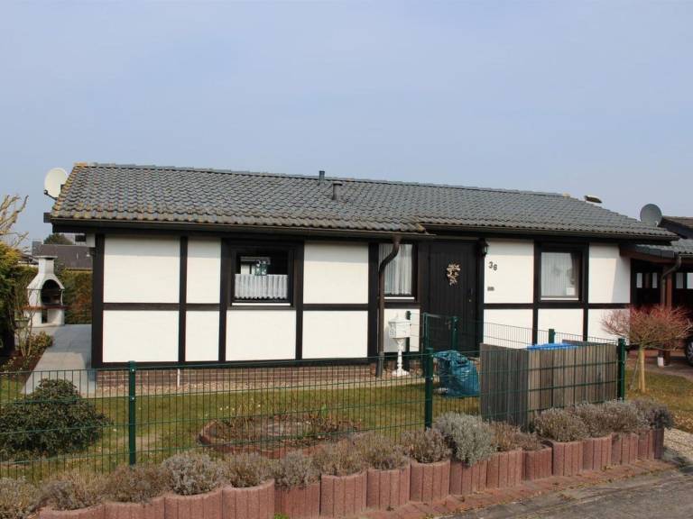 House with terrace & barbeque — photo 2