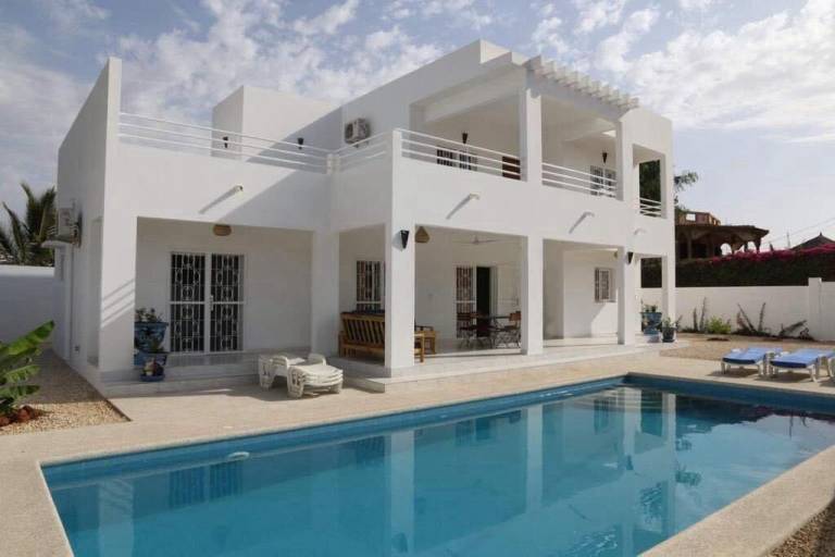 Villa Saly