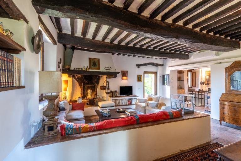 Apartment 'Casa Gialla A Murlo' with Shared Pool, Wi-Fi and Air Conditioning — photo 5