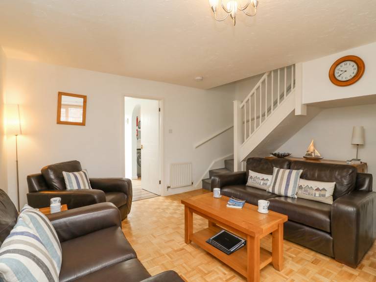 Cottage with garden | Beach view — photo 4