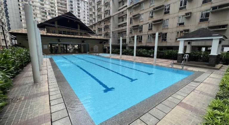 Convenient 2-Bedroom Condo Unit in the Metro — photo 4
