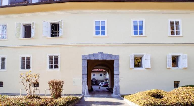 Apartment with jacuzzi | Next to Ljubljana Castle | Pet-friendly — photo 4