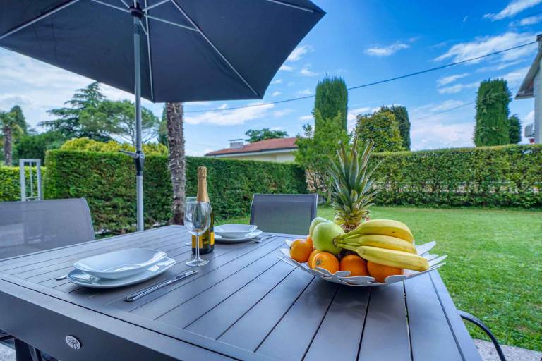 Holiday apartment 30 metres from the lake with shared jetty — photo 4
