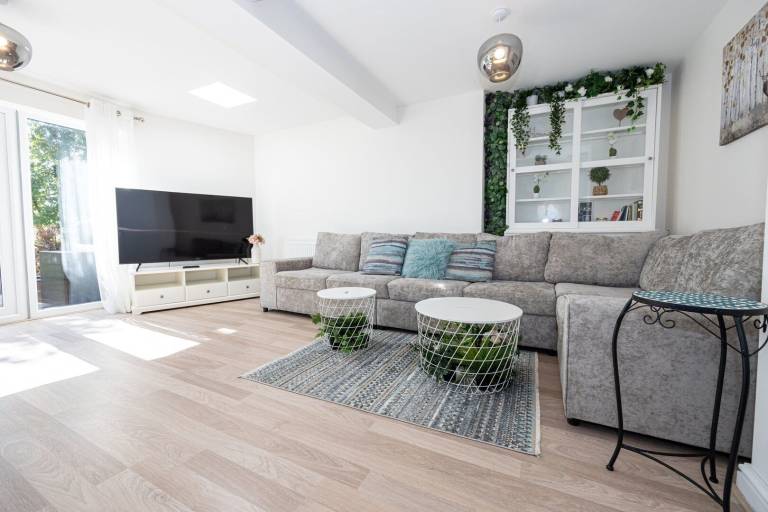 Apartment Swinton