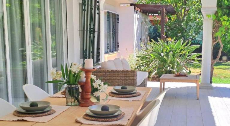 Villa with patio & private pool | Beach nearby | Dogs allowed — photo 4