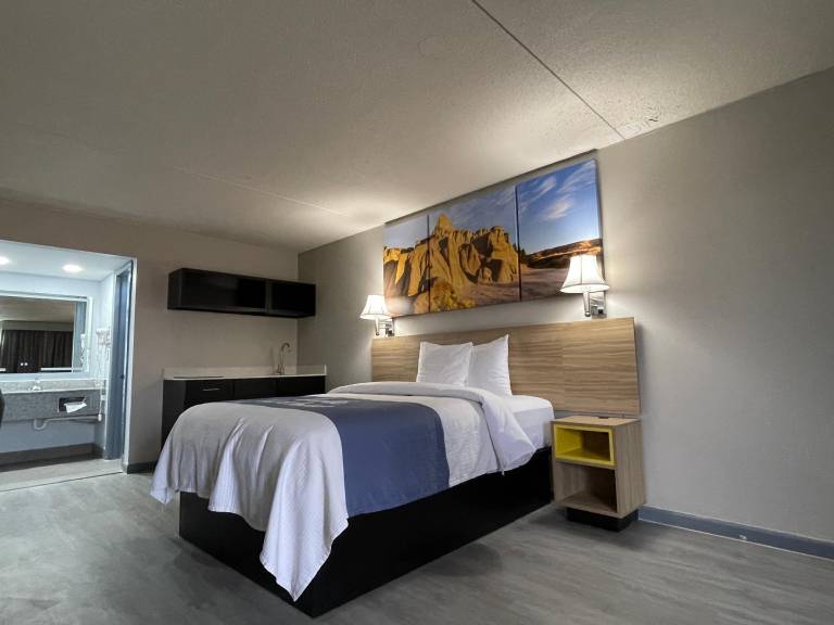 Days Inn by Wyndham Salina South in Salina, KS