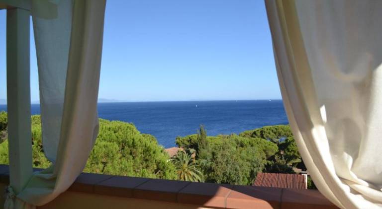 Rental apartment with pool in Porto Azzurro