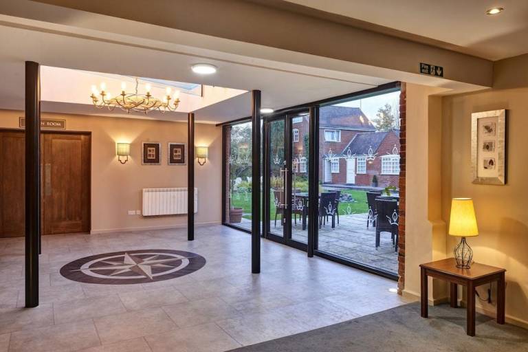 Kings Court Hotel Alcester, BW Signature Collection — photo 4
