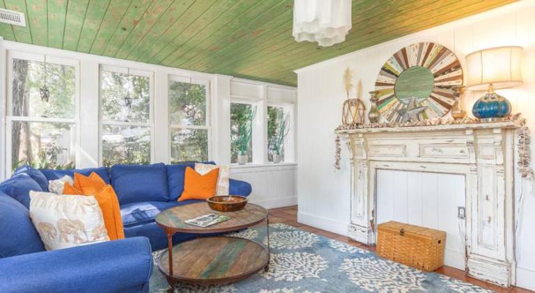 Vacation home with pool | Pets are welcome — photo 2