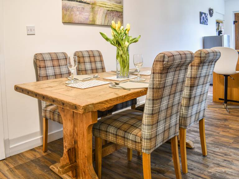 Family-oriented cottage with BBQ & garden | River view | Pet-friendly — photo 5