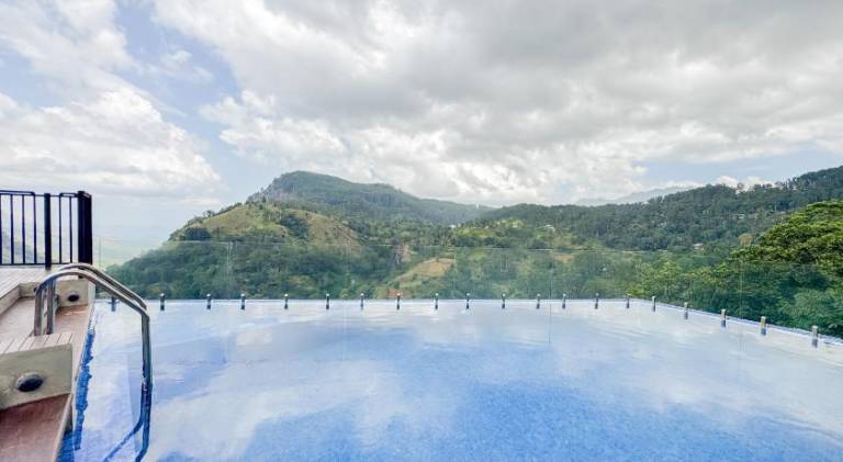 Crystal Springs Luxury Hotel — photo 4