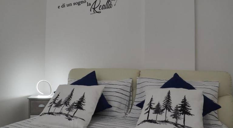 Wonderful holiday apartment | Next to the beach | Pets allowed in Riomaggiore