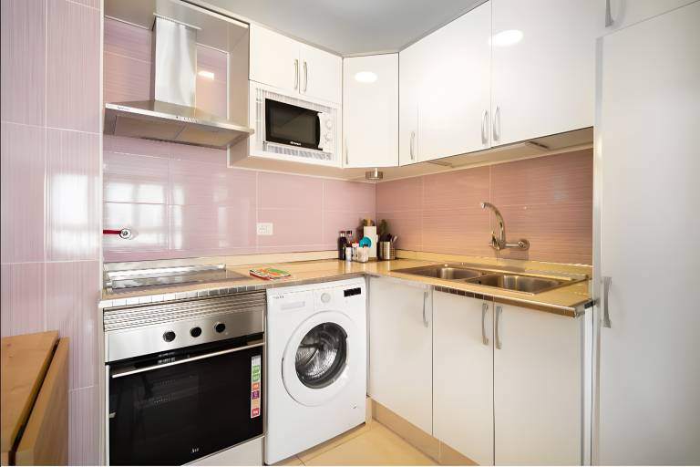 Vacation Loft 'Molinos Atalaya' with Sea View, Shared Pool and Wi-Fi — photo 4