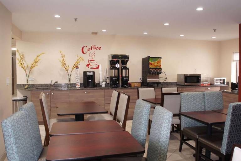 Baymont by Wyndham Chicago/Alsip — photo 4