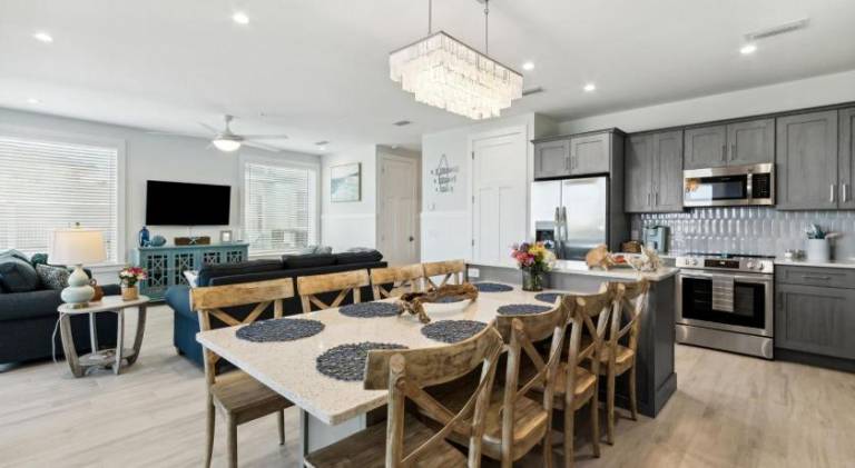 Ocean Lookout 1 - Heated Pool, Beachfront Deck, Stunning Ocean Views — photo 4