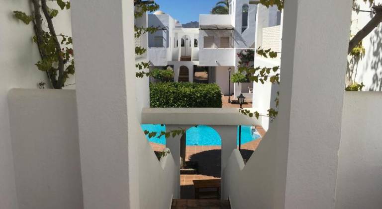 Charming rental apartment with patio, yard & pool | Close to the beach | Dogs allowed — photo 3