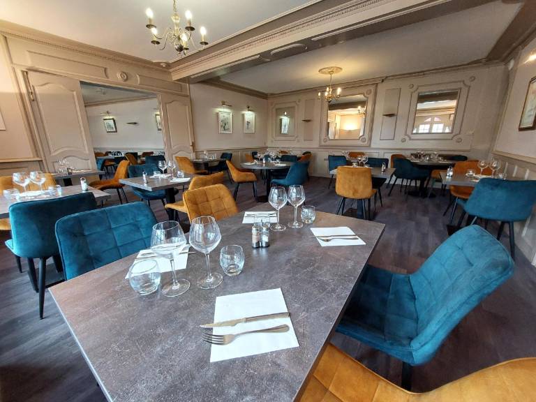Logis Hotels - Hotel et Restaurant Le Lion d'Or — photo 3