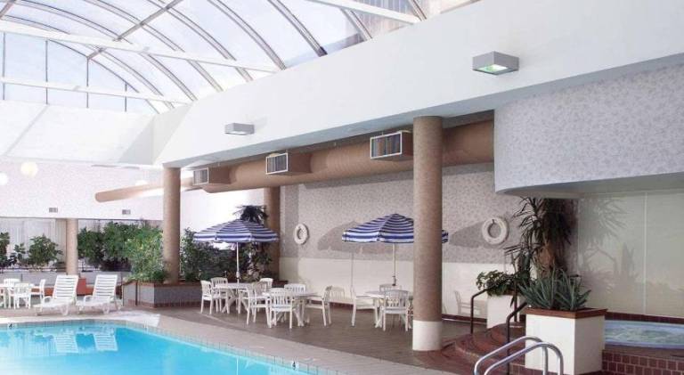 Radisson Hotel Bismarck — photo 2