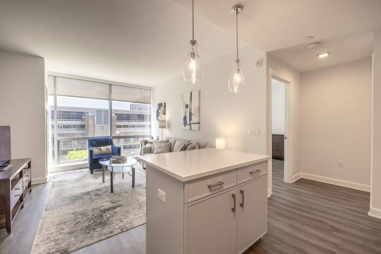 Family-oriented rental apartment with barbecue, pool & patio | Suitable for remote work | Dogs allowed — photo 4