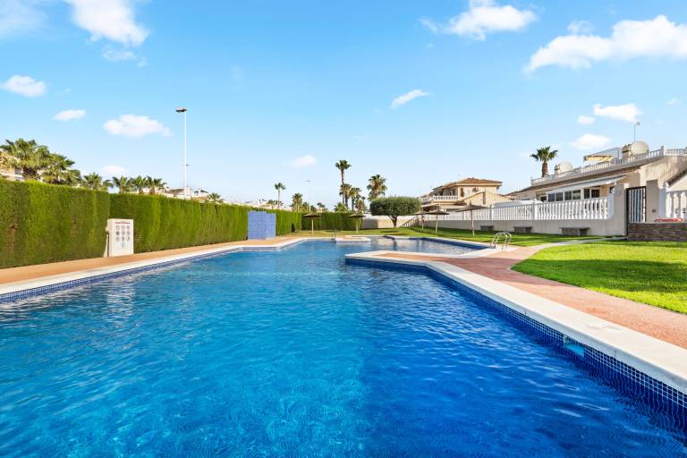 Fully equipped beautiful vacation home with terrace, fast internet & pool | Pet-friendly in Almeria