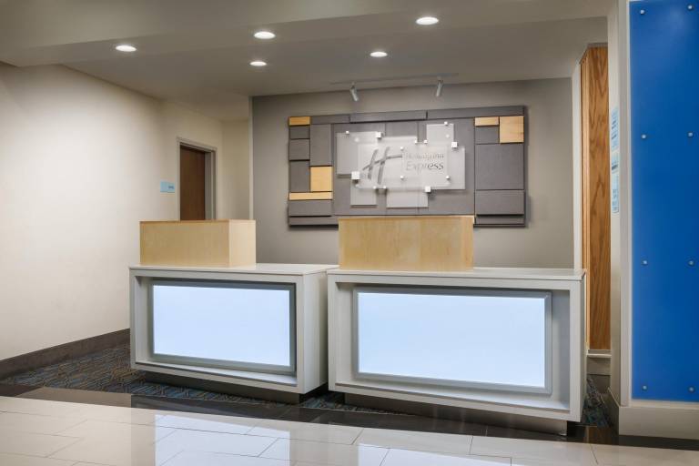 Holiday Inn Express And Suites OAKHURST-YOSEMITE PARK AREA By IHG — photo 5