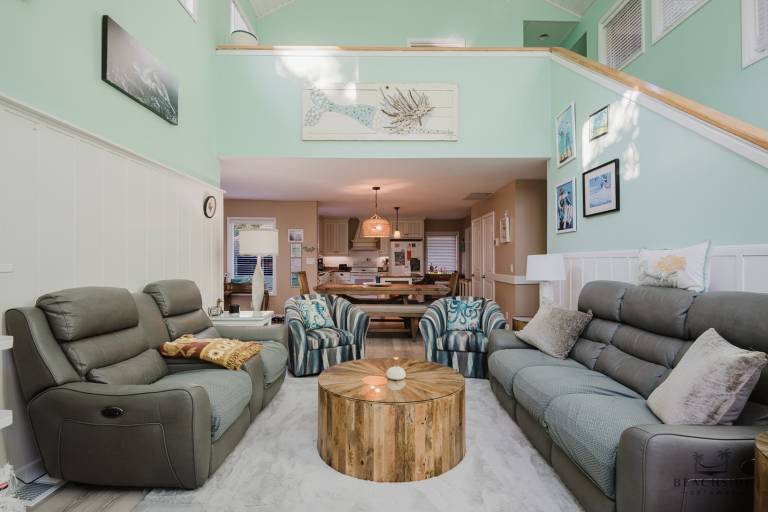 Vacation home with barbecue & private pool — photo 4