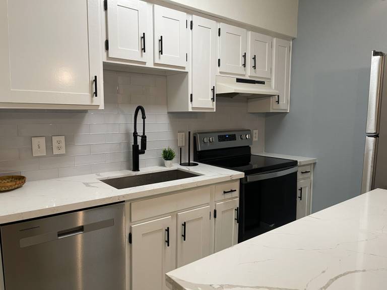 Lovely condo | Pets allowed — photo 4