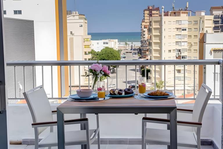 'Terrazas Playa Gandia' Apartment with Sea View, Wi-Fi and Air Conditioning — photo 4