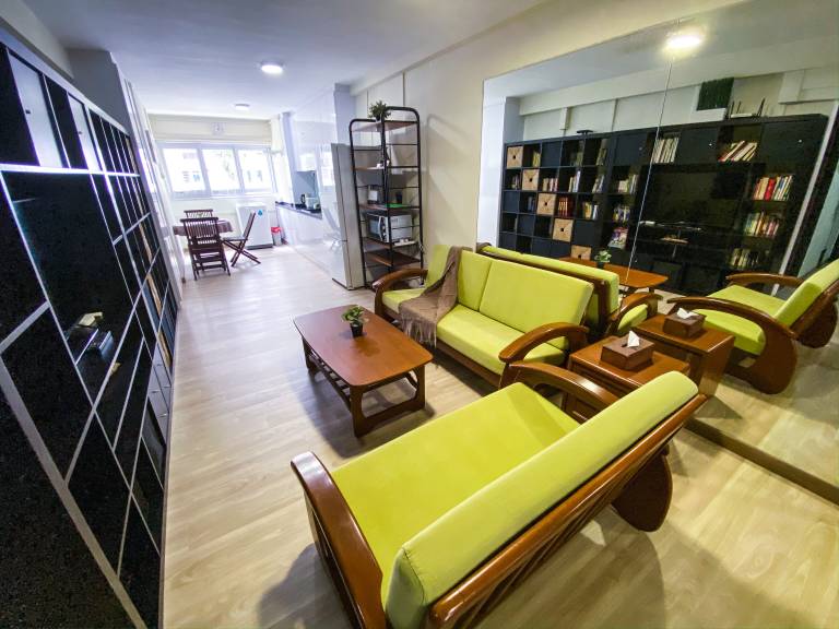 Apartment Woodlands