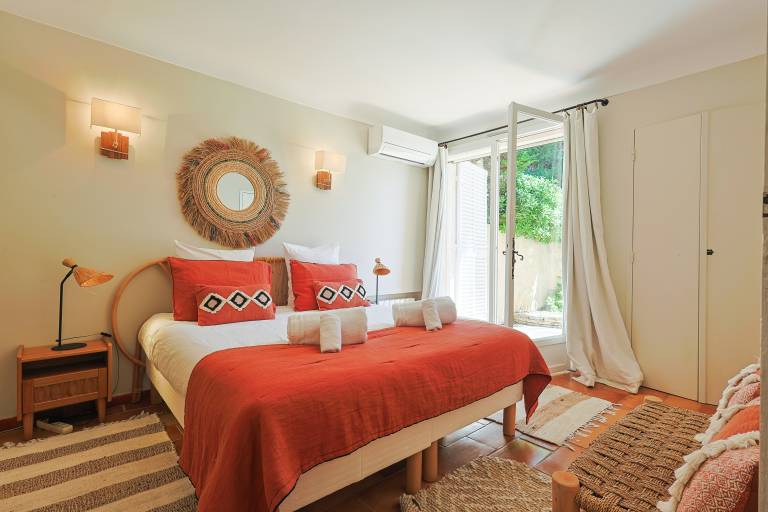 Family-friendly spacious vacation home with garden, pool & barbeque | Next to the beach | Dogs allowed — photo 4