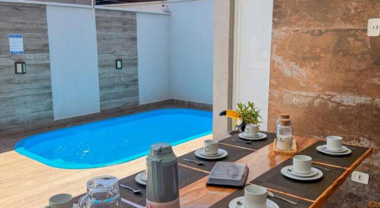 Vacation home with pool — photo 5